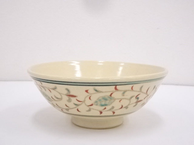 JAPANESE TEA CEREMONY / TEA BOWL CHAWAN / ARABESQUE